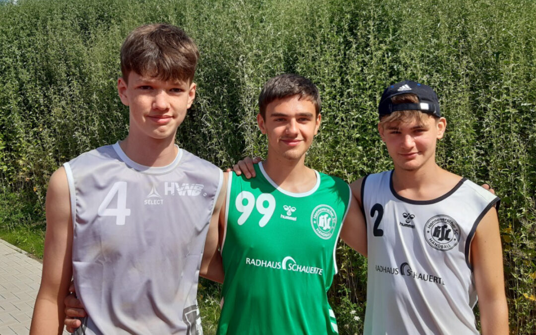 Drei Horneburger Jungs nehmen an der Deutschen Jungendmeisterschaft im Beachhandball teil